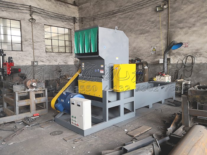 電瓶外殼破碎清洗一體機